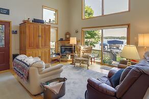 Lakefront Vandalia Home w/ Boat Dock & Gas Grill!