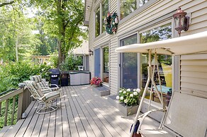 Lakefront Vandalia Home w/ Boat Dock & Gas Grill!