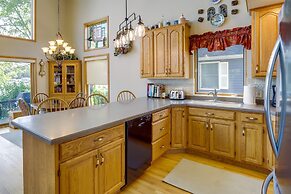 Lakefront Vandalia Home w/ Boat Dock & Gas Grill!
