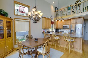 Lakefront Vandalia Home w/ Boat Dock & Gas Grill!