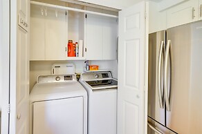 Three Oaks Home w/ Guest House - 8 Mi to Beach!