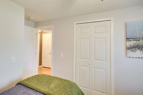 Three Oaks Home w/ Guest House - 8 Mi to Beach!