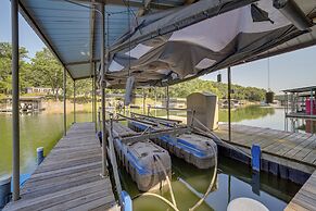 Boat Dock & Fire Pit: Lakefront Paradise in Eucha!