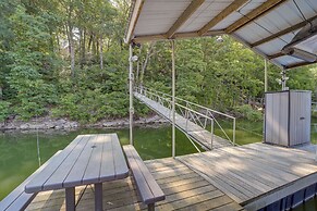 Boat Dock & Fire Pit: Lakefront Paradise in Eucha!
