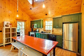 Secluded Elka Park Cabin: Hot Tub & Fire Pit!