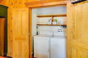 Secluded Elka Park Cabin: Hot Tub & Fire Pit!