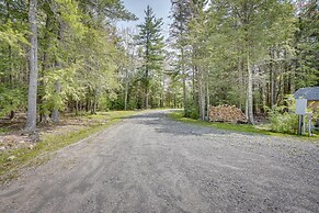 6 Mi to Hunter Mtn: Tannersville Retreat w/ Pool
