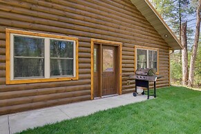 Hatfield Vacation Rental w/ Private Hot Tub!