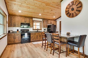 Hatfield Vacation Rental w/ Private Hot Tub!