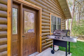 Hatfield Vacation Rental w/ Private Hot Tub!