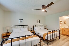 Private Pool & Hot Tub: Expansive Cedar Hill Home