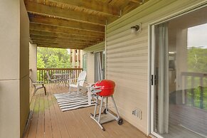 Branson Escape w/ Pool Access, Grill & Balcony!