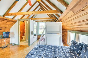 Historic Winter Harbor Cottage w/ Waterfront Views