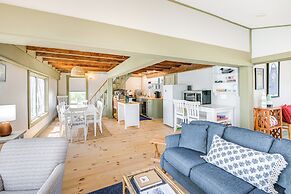 Historic Winter Harbor Cottage w/ Waterfront Views