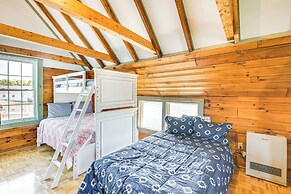 Historic Winter Harbor Cottage w/ Waterfront Views