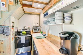 Historic Winter Harbor Cottage w/ Waterfront Views