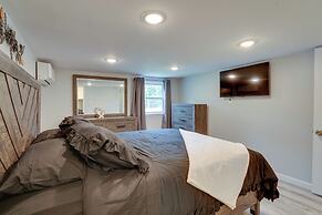 Stylish Harveys Lake Apt - Steps to the Water!