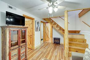 Woodsy Gassville Getaway ~ 3 Mi to White River!