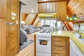 Long Lake Cabin w/ Kayaks, Private Beach & Dock!