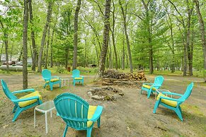 Long Lake Cabin w/ Kayaks, Private Beach & Dock!