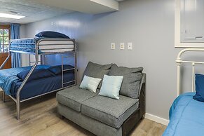 Lakefront Arkansas Escape w/ Grill, Dock & Kayaks!