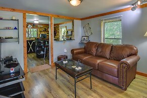 Cozy Cabin Near Lake Hartwell & Clemson University