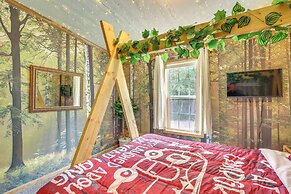 Modern Keystone Home: 4 Mi to Mount Rushmore!