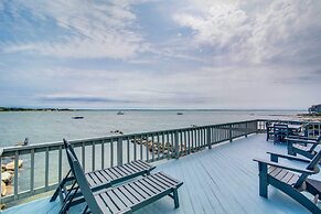 Serene Mattapoisett Home w/ Private Beach Access!