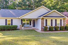 Anderson Lakefront Vacation Rental w/ Deck