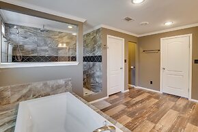 Many Waterfront Vacation Rental w/ Boat Launch!