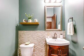 Chapin Vacation Rental ~ 5 Mi to Lake Murray!