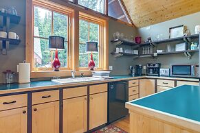 Idaho Springs Home w/ Amazing Mountain Views!