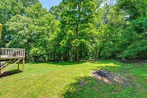 Charming Jonesville Home w/ Grill - Near Wineries!
