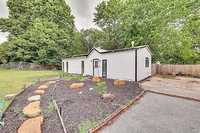 Springdale Vacation Rental ~ 9 Mi to Fayetteville!