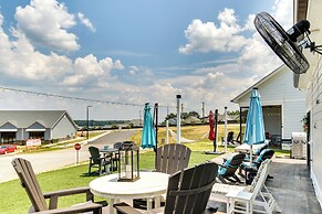 Greenwood Getaway w/ Furnished Patio & Lake View