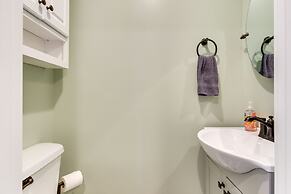 Greenwood Getaway w/ Furnished Patio & Lake View