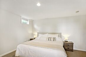 Crystal Lake Vacation Rental, 3 Mi to Betsie River