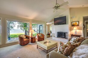 Lakefront Livingston Vacation Rental w/ Boat Dock!