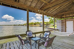 Lakefront Livingston Vacation Rental w/ Boat Dock!