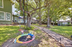 Lakefront Livingston Vacation Rental w/ Boat Dock!