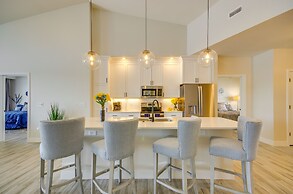 Lake Views & Pool Access: Ozarks Condo!