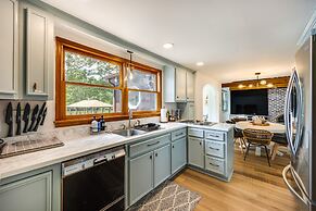 Waterfront Heathsville Cottage w/ Dock & Hot Tub!