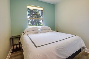 Oceanfront Smith River Cottage: Beach Access!