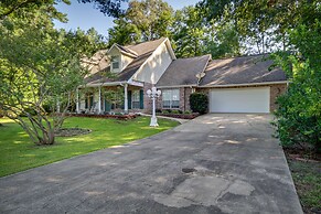 Charming Diamondhead Home w/ Private Yard!