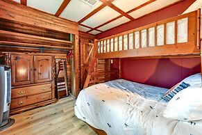 Pet-friendly Lyndon Station Cabin - Hike & Fish!