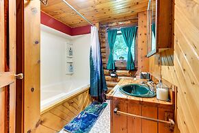 Pet-friendly Lyndon Station Cabin - Hike & Fish!