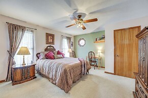 Arkansas Vacation Rental ~ 20 Mi to Branson!