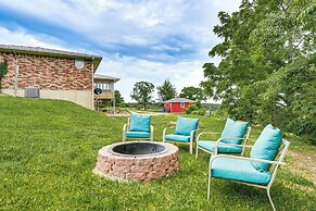 18 Mi to Table Rock Lake: Pet-friendly Ozark Home!