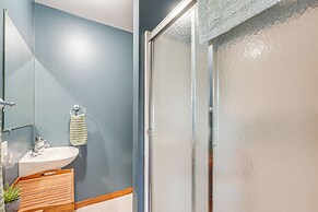 18 Mi to Table Rock Lake: Pet-friendly Ozark Home!
