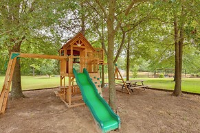 Emory Vacation Rental w/ Lake Fork Boat Access!